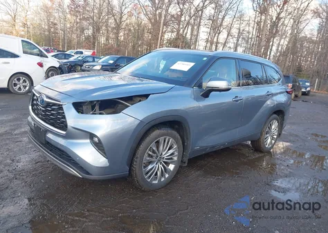 2023 Toyota Highlander Hybrid Platinum from USA, damaged, VIN 5TDEBRCH0PS106476